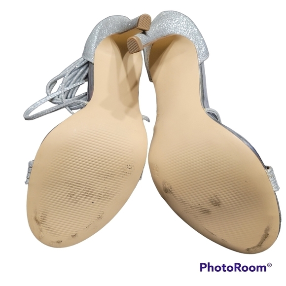 Betsey Johnson Kora Silver Sparkly Strappy Open Toe Zipper Back Heels 8M - Picture 8 of 12